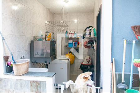 Casa de condomínio à venda com 300m², 4 quartos e 4 vagas Casa de condomínio à venda com 300m², 4 quartos e 4 vagasArea de Serviço