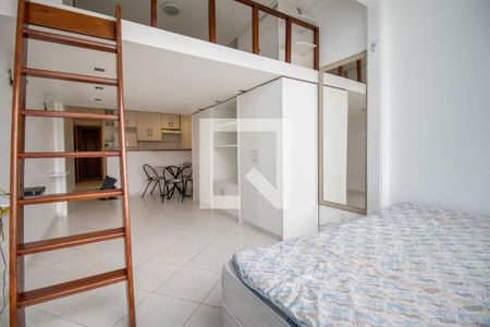 Sala de kitnet/studio para alugar com 1 quarto, 44m² em Copacabana, Rio de Janeiro