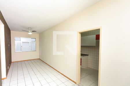 Apartamento à venda com 67m², 2 quartos e 1 vagaSala