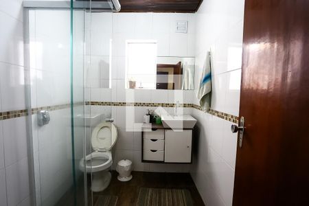 Casa para alugar com 316m², 4 quartos e 5 vagas Casa para alugar com 316m², 4 quartos e 5 vagasBanheiro da Suíte 2