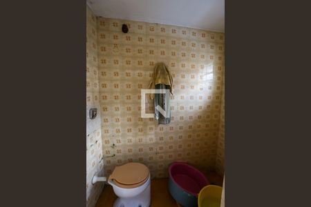 Casa para alugar com 316m², 4 quartos e 5 vagas Casa para alugar com 316m², 4 quartos e 5 vagasBanheiro de Serviço