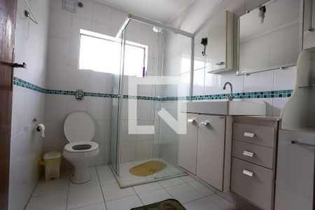 Casa para alugar com 316m², 4 quartos e 5 vagas Casa para alugar com 316m², 4 quartos e 5 vagasBanheiro da Suíte 3