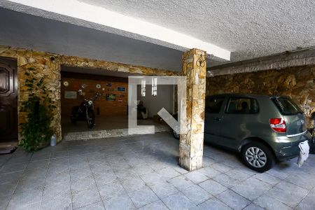Casa para alugar com 316m², 4 quartos e 5 vagas Casa para alugar com 316m², 4 quartos e 5 vagasGaragem