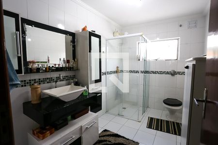 Casa para alugar com 316m², 4 quartos e 5 vagas Casa para alugar com 316m², 4 quartos e 5 vagasBanheiro da Suíte 4