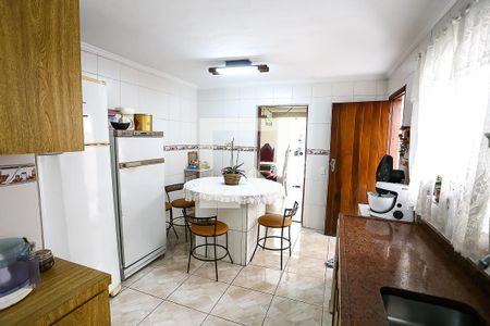 Casa para alugar com 316m², 4 quartos e 5 vagas Casa para alugar com 316m², 4 quartos e 5 vagasCozinha