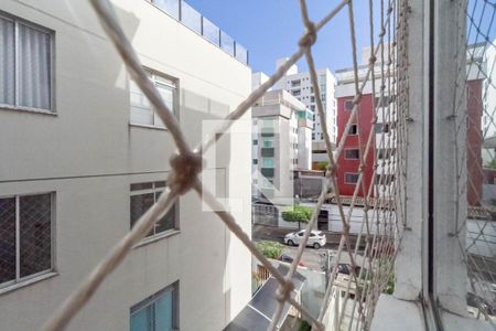 Vista da sala  de apartamento para alugar com 2 quartos, 60m² em Manacás, Belo Horizonte