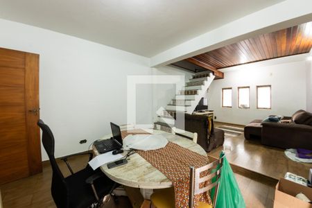 Sala de casa à venda com 5 quartos, 275m² em Vila Lúcia, São Paulo