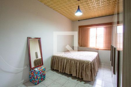 Quarto 2 (casa 1) de casa à venda com 6 quartos, 400m² em Santo Antônio, Osasco