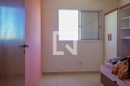 Quarto 2 de apartamento para alugar com 2 quartos, 50m² em Grand Ville, Uberlândia