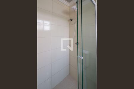 Banheiro de apartamento à venda com 1 quarto, 40m² em Santo Antônio, Porto Alegre