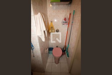 Lavabo de apartamento para alugar com 2 quartos, 70m² em Vila Ipiranga, Porto Alegre