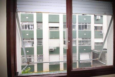 Vista da Sala de apartamento para alugar com 2 quartos, 70m² em Vila Ipiranga, Porto Alegre