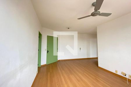 Sala de apartamento para alugar com 2 quartos, 65m² em Pátria Nova, Novo Hamburgo