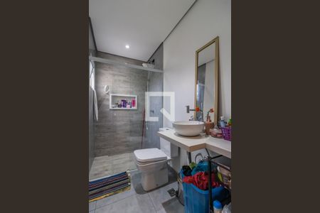 Casa à venda com 110m², 2 quartos e 2 vagas Casa à venda com 110m², 2 quartos e 2 vagasBanheiro da Suíte 2