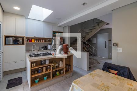 Casa à venda com 110m², 2 quartos e 2 vagas Casa à venda com 110m², 2 quartos e 2 vagasCozinha