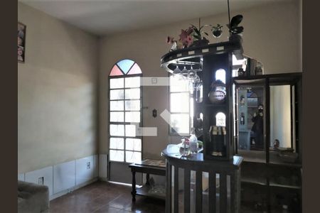 Casa à venda com 140m², 3 quartos e sem vaga