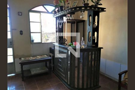 Casa à venda com 140m², 3 quartos e sem vaga