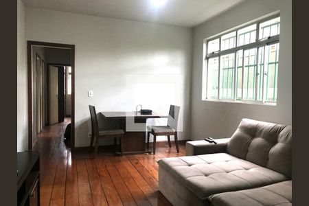 Apartamento para alugar com 3 quartos, 108m² em Sagrada Família, Belo Horizonte