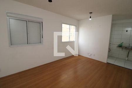 Sala/Quarto de kitnet/studio para alugar com 1 quarto, 32m² em Vila Graciosa, São Paulo
