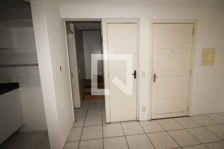 Sala de casa de condomínio à venda com 3 quartos, 98m² em Jardim Itu, Porto Alegre