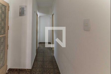 Corredor  de apartamento à venda com 3 quartos, 68m² em Estácio, Rio de Janeiro