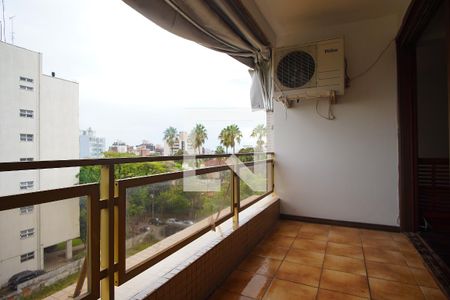 varanda de apartamento à venda com 3 quartos, 280m² em Moinhos de Vento, Porto Alegre