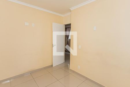 Quarto 1 de apartamento para alugar com 2 quartos, 52m² em Jardim Íris, São Paulo