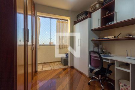 Apartamento à venda com 3 quartos, 180m² em Gutierrez, Belo Horizonte