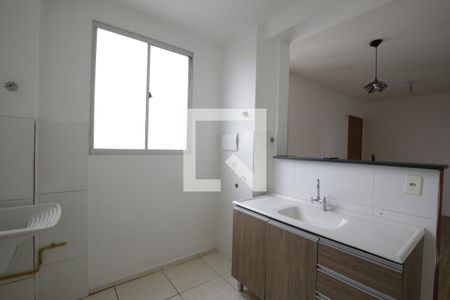 Cozinha e Área de Serviço de apartamento para alugar com 2 quartos, 42m² em Vila Urupês, Suzano