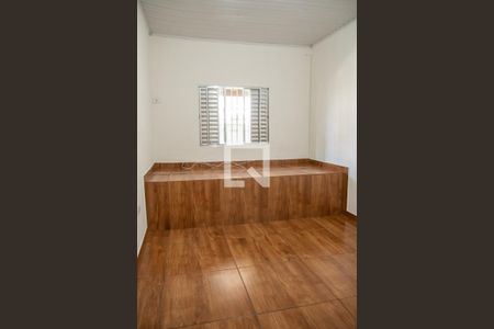 Quarto 1 de casa para alugar com 2 quartos, 68m² em Vila Mazzei, São Paulo
