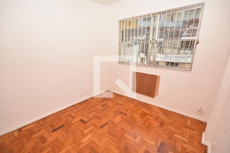 Quarto 1 de apartamento à venda com 2 quartos, 65m² em Laranjeiras, Rio de Janeiro