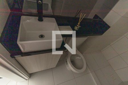 Banheiro Social de apartamento para alugar com 1 quarto, 60m² em Vila Izabel, Curitiba