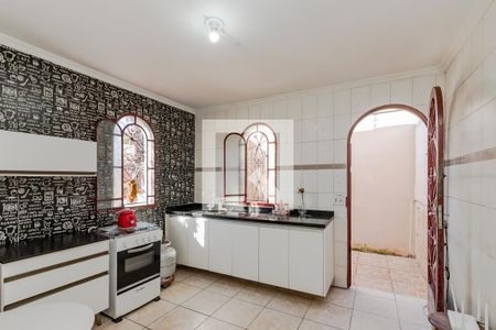 Sala/Cozinha de casa para alugar com 1 quarto, 50m² em Jardim Aeroporto, São Paulo