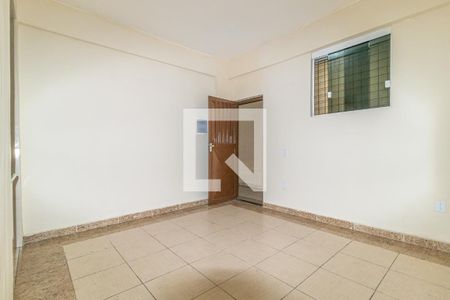 Sala de apartamento para alugar com 1 quarto, 50m² em Taquara, Rio de Janeiro