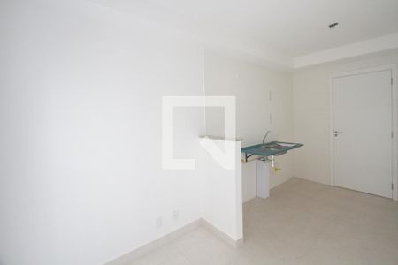 Sala de kitnet/studio para alugar com 1 quarto, 26m² em Jardim Caravelas, São Paulo