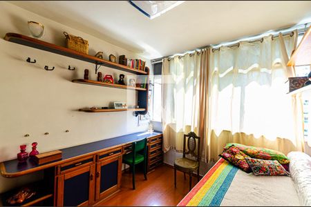 Quarto 2 de apartamento à venda com 3 quartos, 100m² em Icaraí, Niterói