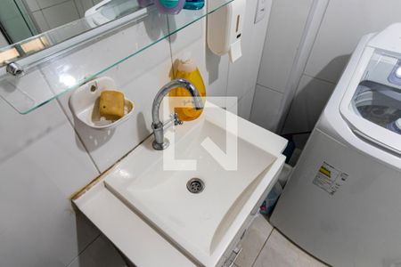 Banheiro de kitnet/studio à venda com 1 quarto, 27m² em Liberdade, São Paulo