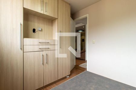 Quarto 1 de apartamento para alugar com 2 quartos, 42m² em Sítio Cercado, Curitiba