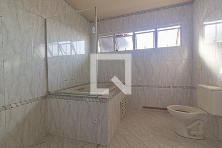 Casa para alugar com 402m², 5 quartos e 4 vagas Casa para alugar com 402m², 5 quartos e 4 vagasBanheiro do Quarto 1