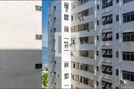 Vista de apartamento para alugar com 2 quartos, 80m² em Ponta da Praia, Santos