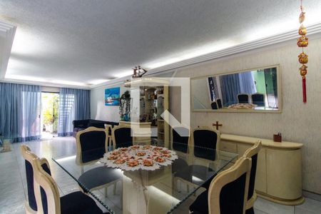 Sala de casa à venda com 4 quartos, 850m² em Vila Mendes, São Paulo