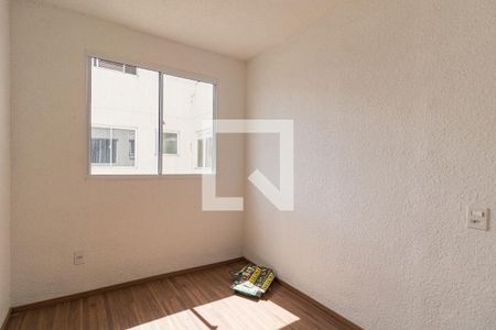 Quarto 1 de apartamento para alugar com 2 quartos, 48m² em Mário Quintana, Porto Alegre