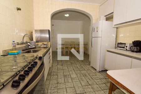 Apartamento para alugar com 100m², 2 quartos e 1 vaga Apartamento para alugar com 100m², 2 quartos e 1 vagaCozinha