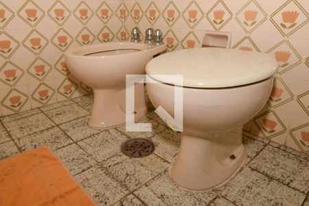 Apartamento para alugar com 100m², 2 quartos e 1 vaga Apartamento para alugar com 100m², 2 quartos e 1 vagaBanheiro da Suíte 2