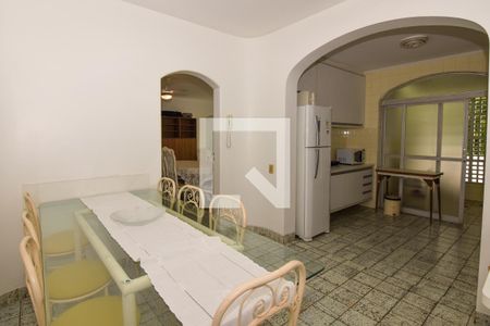 Apartamento para alugar com 100m², 2 quartos e 1 vaga Apartamento para alugar com 100m², 2 quartos e 1 vagaCozinha