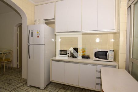 Apartamento para alugar com 100m², 2 quartos e 1 vaga Apartamento para alugar com 100m², 2 quartos e 1 vagaCozinha