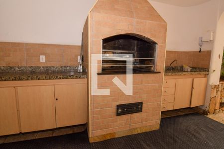 Apartamento para alugar com 100m², 2 quartos e 1 vaga Apartamento para alugar com 100m², 2 quartos e 1 vagaÁrea Comum - Churrasqueira