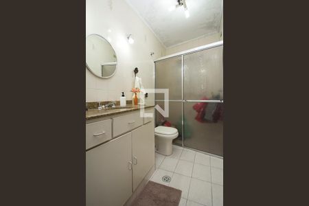 Banheiro / Lavabo de casa à venda com 3 quartos, 200m² em Vila Anglo Brasileira, São Paulo
