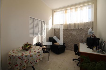 Escritório/Sala de TV de casa à venda com 3 quartos, 231m² em Jardim Nilópolis, Campinas