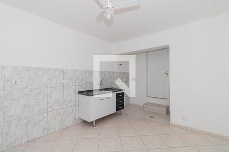 Sala/Cozinha de casa para alugar com 2 quartos, 60m² em Vila Nivi, São Paulo